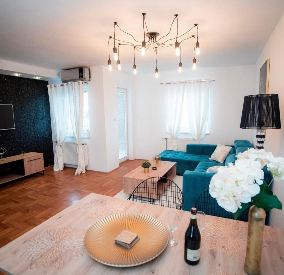 Lux Stan Na Dan Pozarevac Daire Dış mekan fotoğraf
